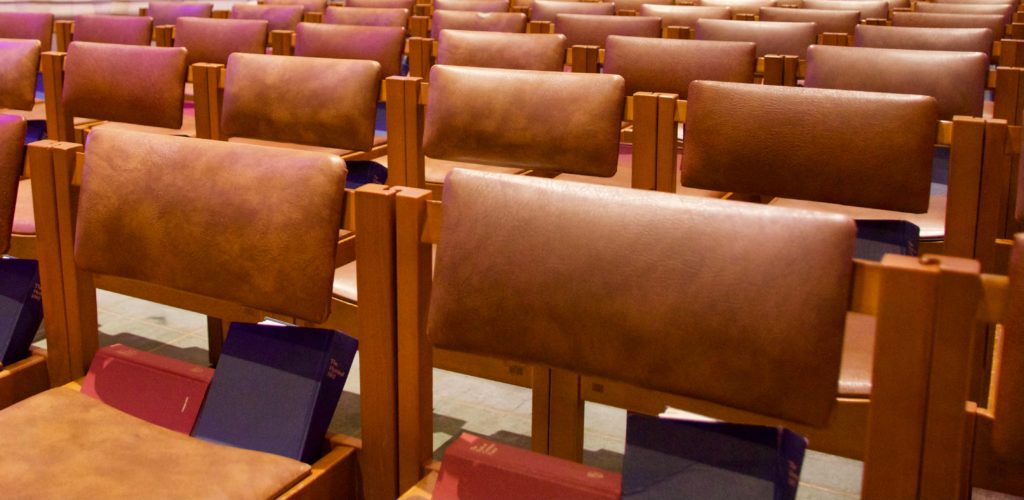 empty rows of chairs in church 2022 11 15 12 47 32 utc