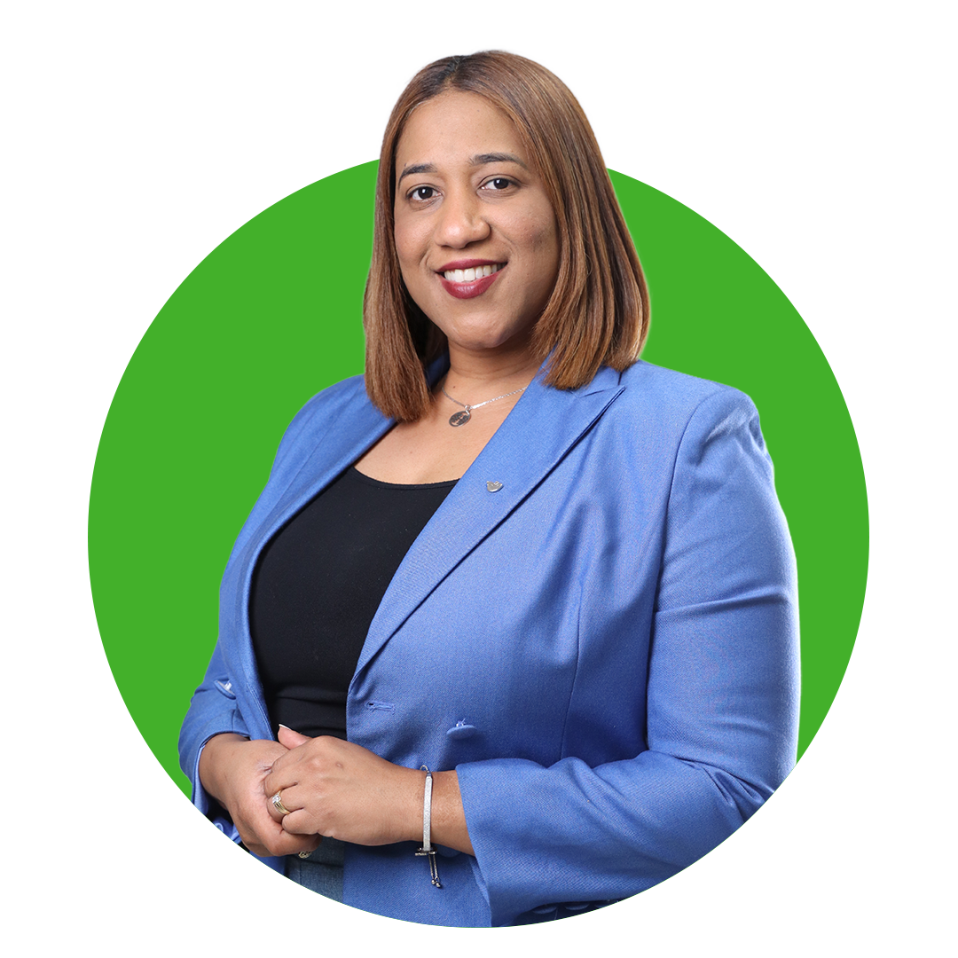 13. Olfa Veras Gerente de Analisis Financiero y Tesoreia