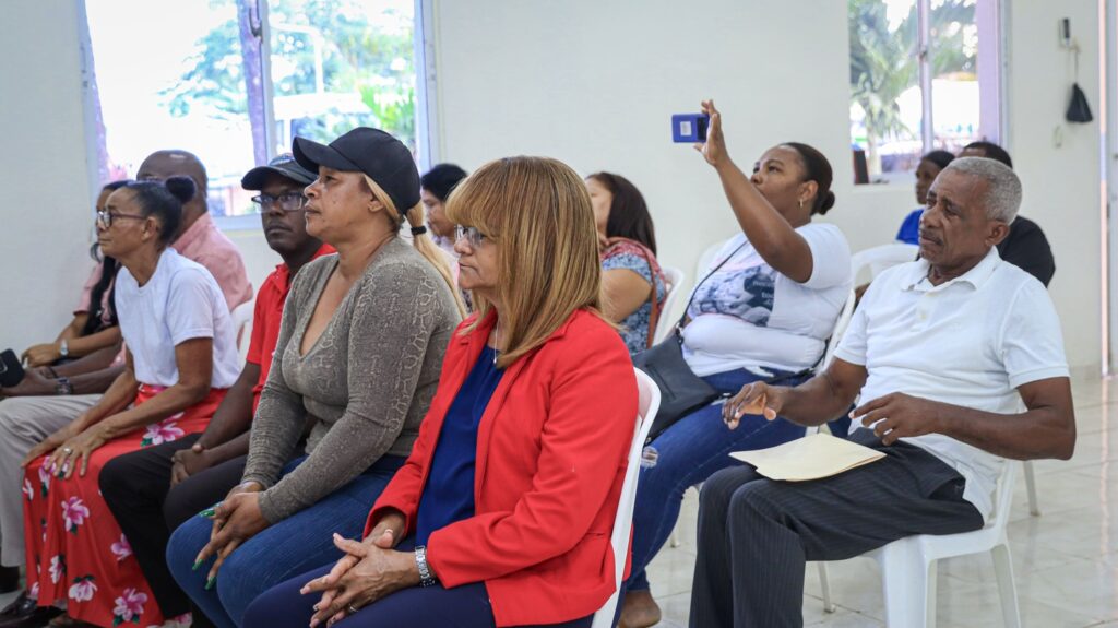 COOP-ASPIRE impulsa mejoras comunitarias en Consuelo 5 Nota Prensa Consuelo 5